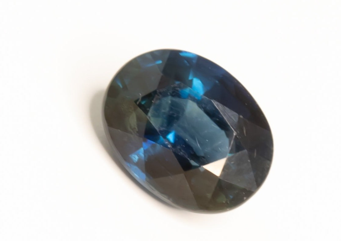 Ceylon Blue Shapphire 2.56 ct Oval