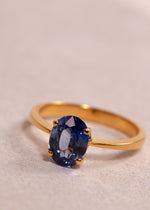 Load image into Gallery viewer, Vintage Blue Sapphire Ring
