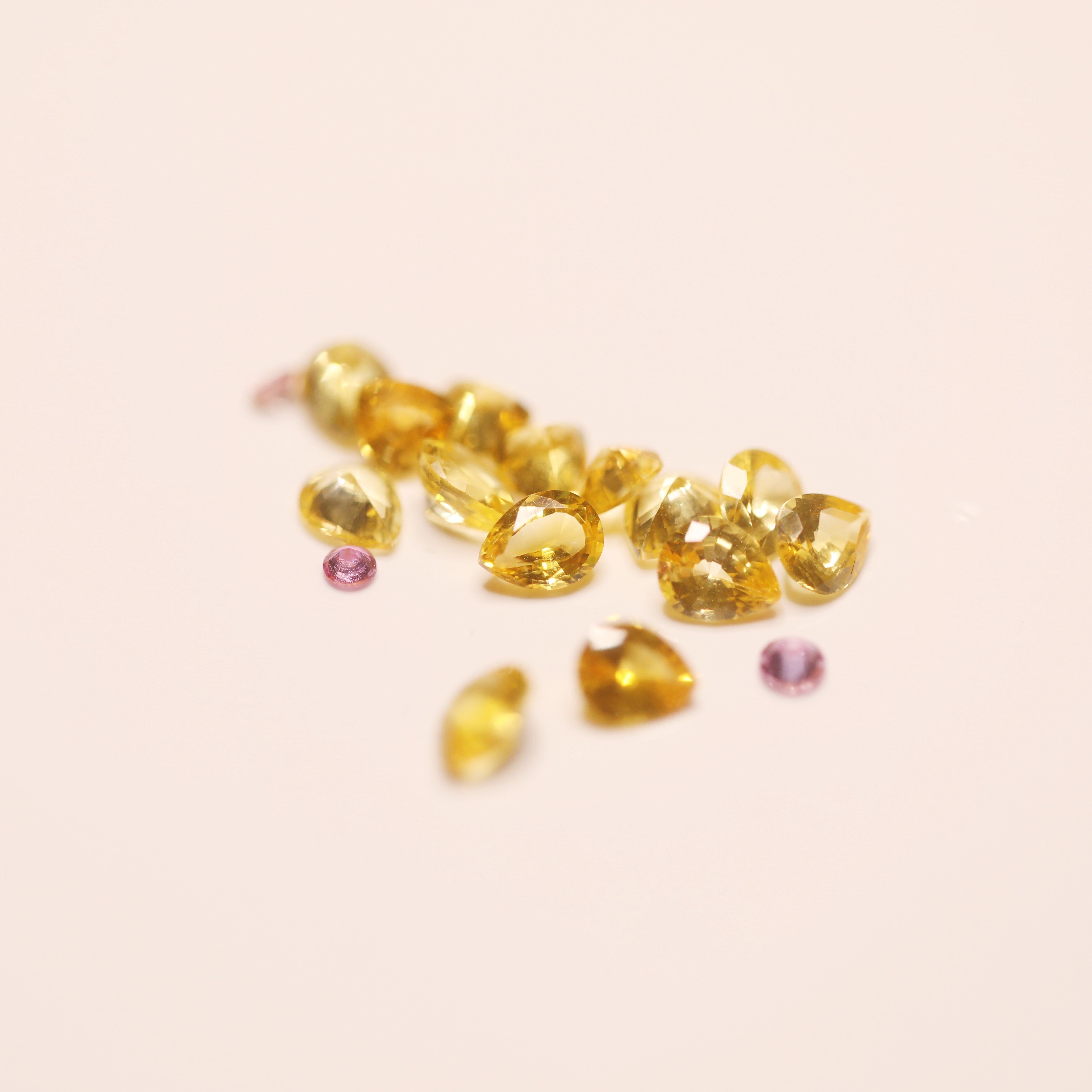 Yellow Sapphire - 18 pieces bunch